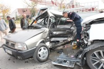 ALI RıZA SEPTIOĞLU - Elazığ'da Trafik Kazası Açıklaması 1 Yaralı