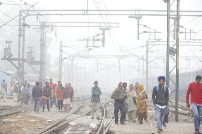 Hindistan'da Hava Kirliliği Alarmı