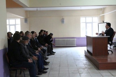 Kaymakam Özcan, İmamlarla Bir Araya Geldi