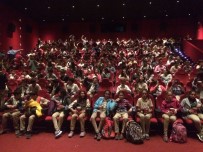 PATLAMIŞ MISIR - Mersin'de 30 Bin Öğrenci Sinemayla Buluşacak