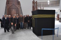 SANI KONUKOĞLU - Umrecilere Eğitim Semineri