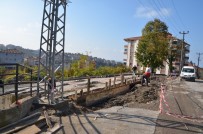 ONARIM ÇALIŞMASI - Akasya Sokakta Yağmur Suyu Kanalı  Çalışması