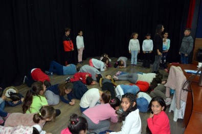 ASEV'den Çocuklara Tiyatro Eğitimi