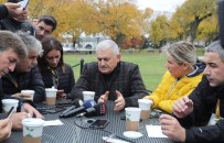 Başbakan Yıldırım Gazetecilerle Sabah Yürüyüşü Yaptı