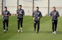 SOĞUK ALGINLIĞI - Manisaspor, Elazığspor Maçı Hazırlıklarına Başladı