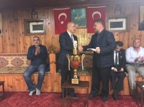 ÇAM SAKıZı - Milletvekili Ilıcalı'dan Şampiyon Atlı Spora Arpa Desteği