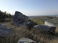 LAHİT - 30 Tonluk Kral Mezarı Yine Tahrip Edildi