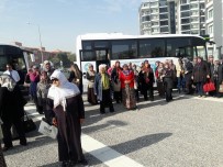 ÇANAKKALE ŞEHITLERI - Ahmetlili Kadınlar Manisa'yı Gezdi