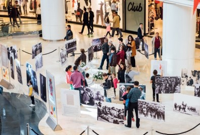 'Atatürk'ü Anarken' Sergisi İstanbul'un Üç Köşesinde