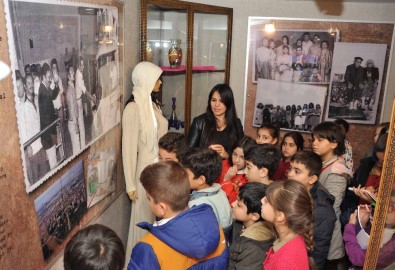 Balçovalı Çocuklar Tarihlerini Öğreniyor
