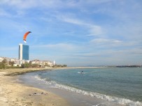 LODOS - Aksiyonseverler İstanbul'da Etkili Olan Lodosu Eğlenceye Çevirdi