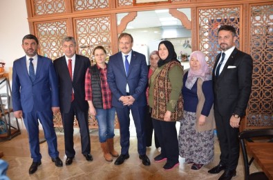 Başbakan Yardımcısı Hakan Çavuşoğlu Sivrihisar'da