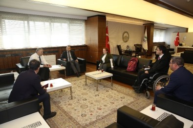Başkan Çelik, Engelli Yazarlar İlknur Peder Ve Kadir Can Gökalp İle Görüştü