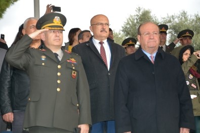 Başkan Özakcan Yemin Törenine Katıldı