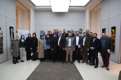 Başkan Toçoğlu Eşi İle TÜGVA'da Söyleşiye Katıldı