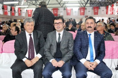 CHP Bergama'da Yeni Başkan Mehmet Ecevit Canbaz Oldu