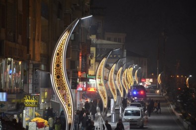 Hakkari'de 'Kent Aydınlatması' Projesi