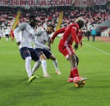 MUHAMMET DEMİR - Süper Lig Açıklaması DG Sivasspor Açıklaması 1 - Medipol Başakşehir Açıklaması 0 (İlk Yarı)