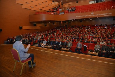 Belediye Personeline 'Kurumsal İletişim Eğitimi' Veriliyor