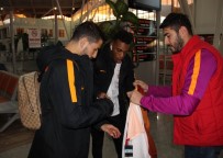 TARIK ÇAMDAL - Galatasaray Kafilesi Sivas'a Geldi