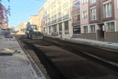 Süleymanpaşa Belediyesi Yol Yapım Harekâtına Devam Ediyor