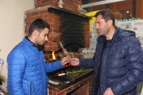 AHMET ZENGİN - 25 Martspor Yöneticilerinden Sporculara Cağ Kebabı Dopingi