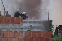 YAĞ FABRİKASI - Adana'da Yemeklik Yağ Deposundaki Yangın Söndürüldü