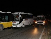 Zeytinburnu'nda servis aracı otobüse çarptı: 8 yaralı