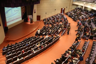 Başkan Eroğlu Üniversitelilerle Buluştu