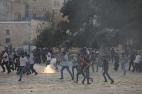 KAUÇUK MERMİ - Batı Şeria Ve Gazze'de 124 Filistinli Yaralandı