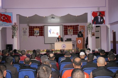 Elazığ'da Hükümlülere Aile İçi İletişim Semineri Verildi