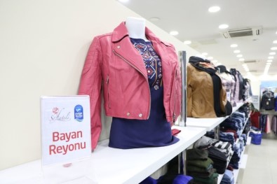 Eyüpsultan Belediyesi'nin 'Şefkateli Mağazası' İhtiyaç Sahiplerine Desteğini Sürdürüyor