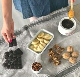 OMEGA - İşte Mutluluk Veren Gıdalar