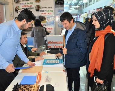 'Parmaklarımla Dokunuyorum, Zihnimle Okuyorum' Etkinliği