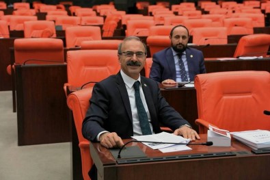 AK Parti'li Alim Tunç; 'Meclis Çocuk Parkı Değildir'