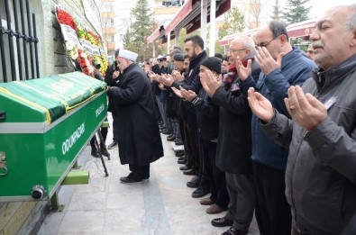 Eskişehirspor'un Eski Oyuncusu Son Yolculuğuna Uğurlandı