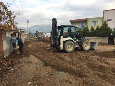 Germencik Belediyesi Yol Yapımına Yoğunlaştı