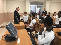 BAYRAMPAŞA BELEDİYESİ - Uluslararası Kaptan Ahmet Erdoğan Anadolu Lisesi'ne 40 Bilgisayarlık Teknoloji Sınıfı