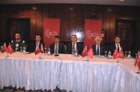 YAKUP KARACA - Yerel Gazetelerin Yapısal Sorunları Ve Dijital Dönüşümleri Aydın'da Konuşuldu