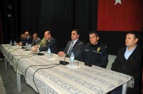 MAHMUT KAŞıKÇı - Yüksekova'da Esnaf Toplantısı Yapıldı