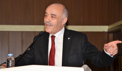 Ahilik Panelinde Başkan Yücelik'ten Gençlere Nasihat; 'Yılgınlık Göstermeyin, Çok Çalışın Başarın'
