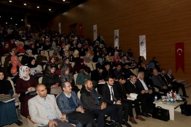AİÇÜ'de 'İlahiyat Vizyon Programı' Düzenlendi