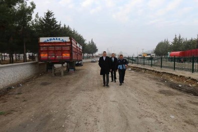 Bucak Kaymakamı, Devlet Hastanesi Yolunu İnceledi