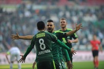 SARı KART - Bursaspor'da Trabzonspor'a Karşı 4 Eksik