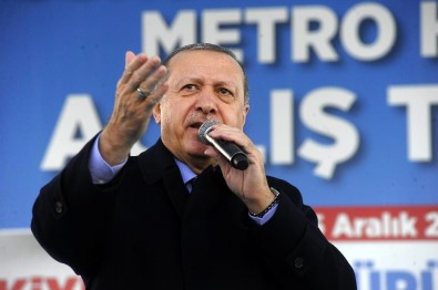 Cumhurbaşkanı Erdoğan, Sürücüsüz Metro İle Üsküdar'dan Ümraniye'ye Geçti