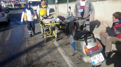 Milas'ta Yola Dökülen Yağ Kazaları Da Beraberinde Getirdi