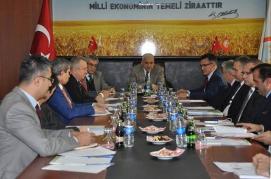 Vali Güvençer'den 'Organik Tarım Ve Jeotermal Seracılığa Odaklanmalıyız' Çağrısı