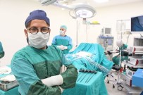 AŞIRI KİLOLAR - Bin Hastanın 48 Ton Göbek Yağını Ameliyatla Eritti