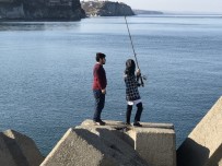 LODOS - Gençlerin Barınakta Avlanma Keyfi