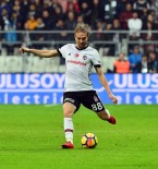 CANER ERKİN - Caner Erkin Ligde 6 Maç Sonra Sahada